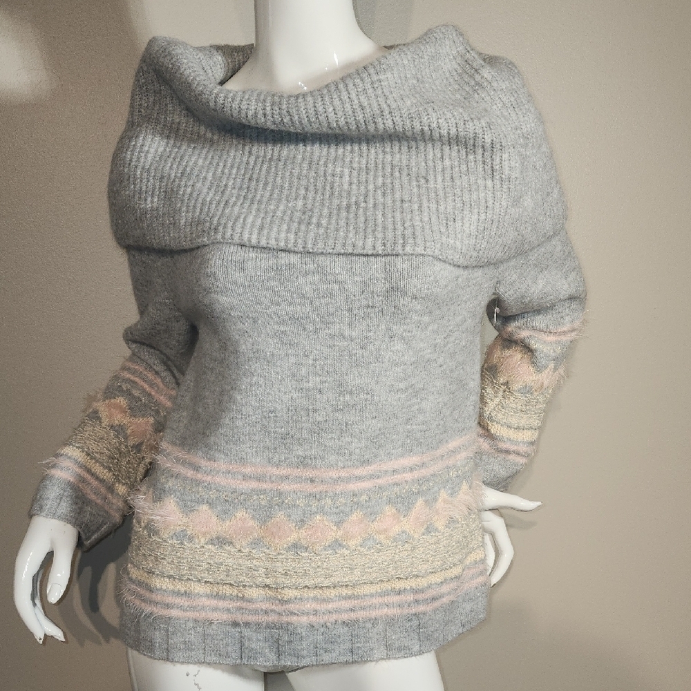 Caslon Gray Sweater with Pink and Cream Accents